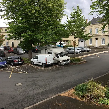 Belle D'asie Hotell Longué